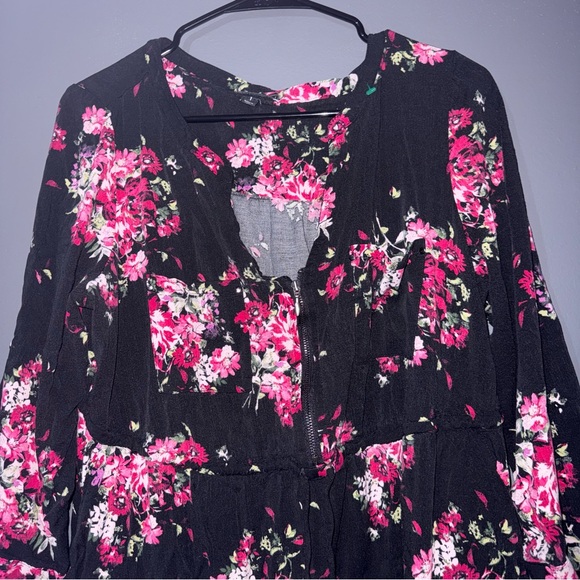 Torrid Floral Tunic Top Dress Size 1 Black Pink Flowers 3/4 Sleeve Rayon Spandex - Picture 4 of 11